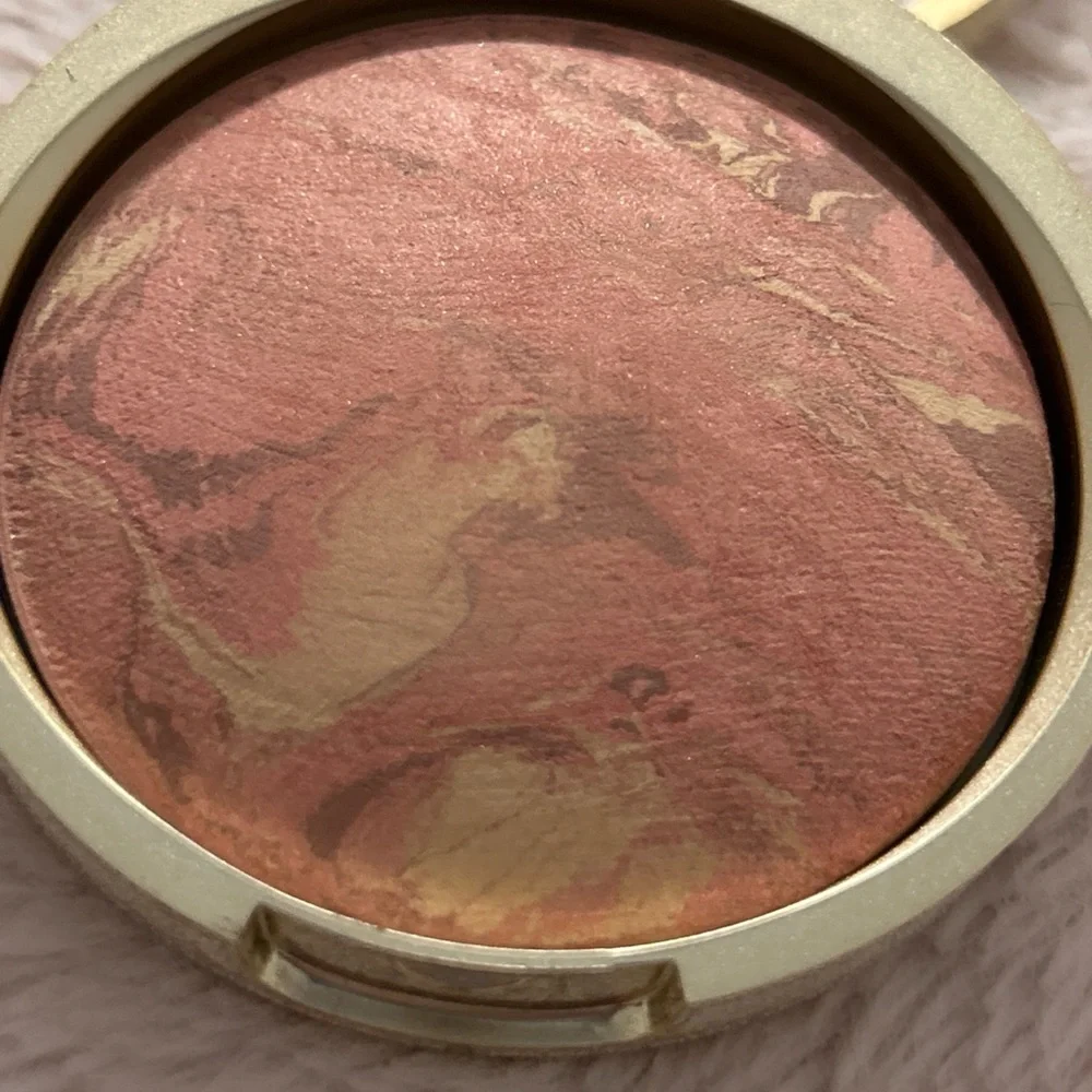 LAURA GELLER Blush -N- Brighten HIBISCUS baked powder 0.32 oz 9 g NEW gold case